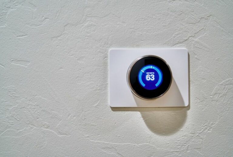 How to Find the Best Thermostat [2021 Picks] HVAC Solvers